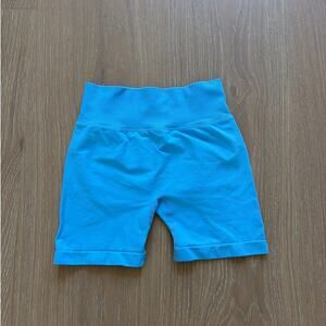Levate Bike Shorts Scrunch Butt Size XS Turquoise